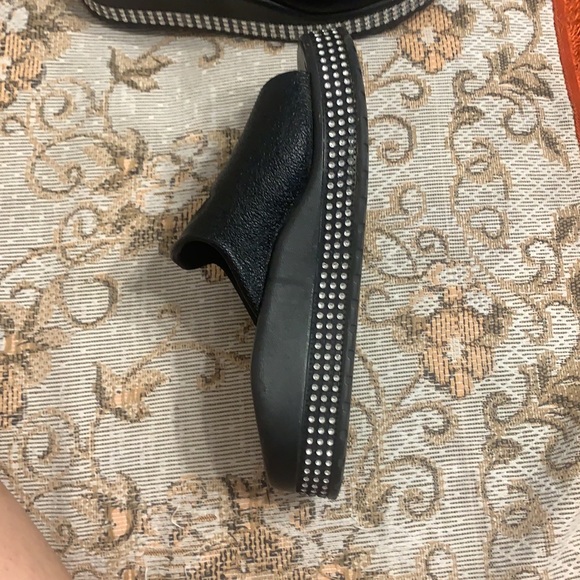 Melodi Open Toe Flats - Picture 3 of 6